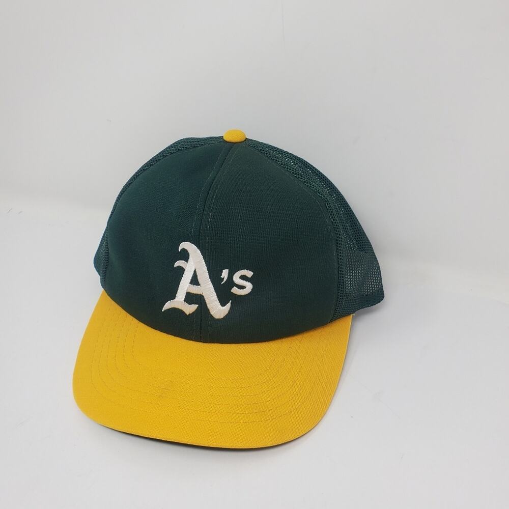 Vintage Oakland A's Plain logo sport Specialties Snapback mesh baseball cap